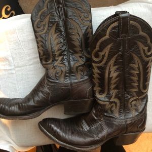 Men’s Chocolate Brown Justin Cowboy Boots Size 9D